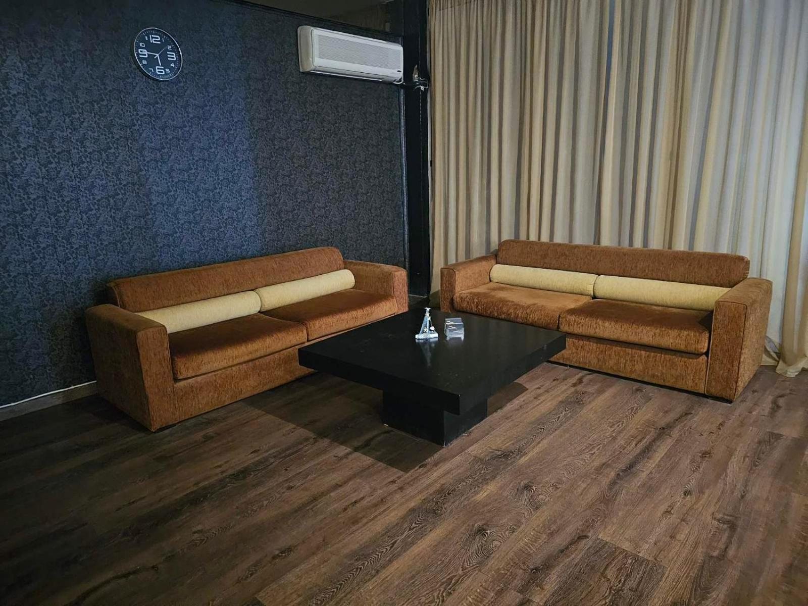 Feevos Hotel Piraeus Buitenkant foto