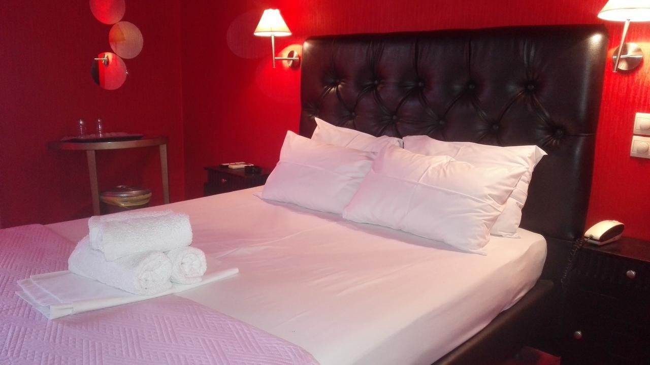 Feevos Hotel Piraeus Buitenkant foto